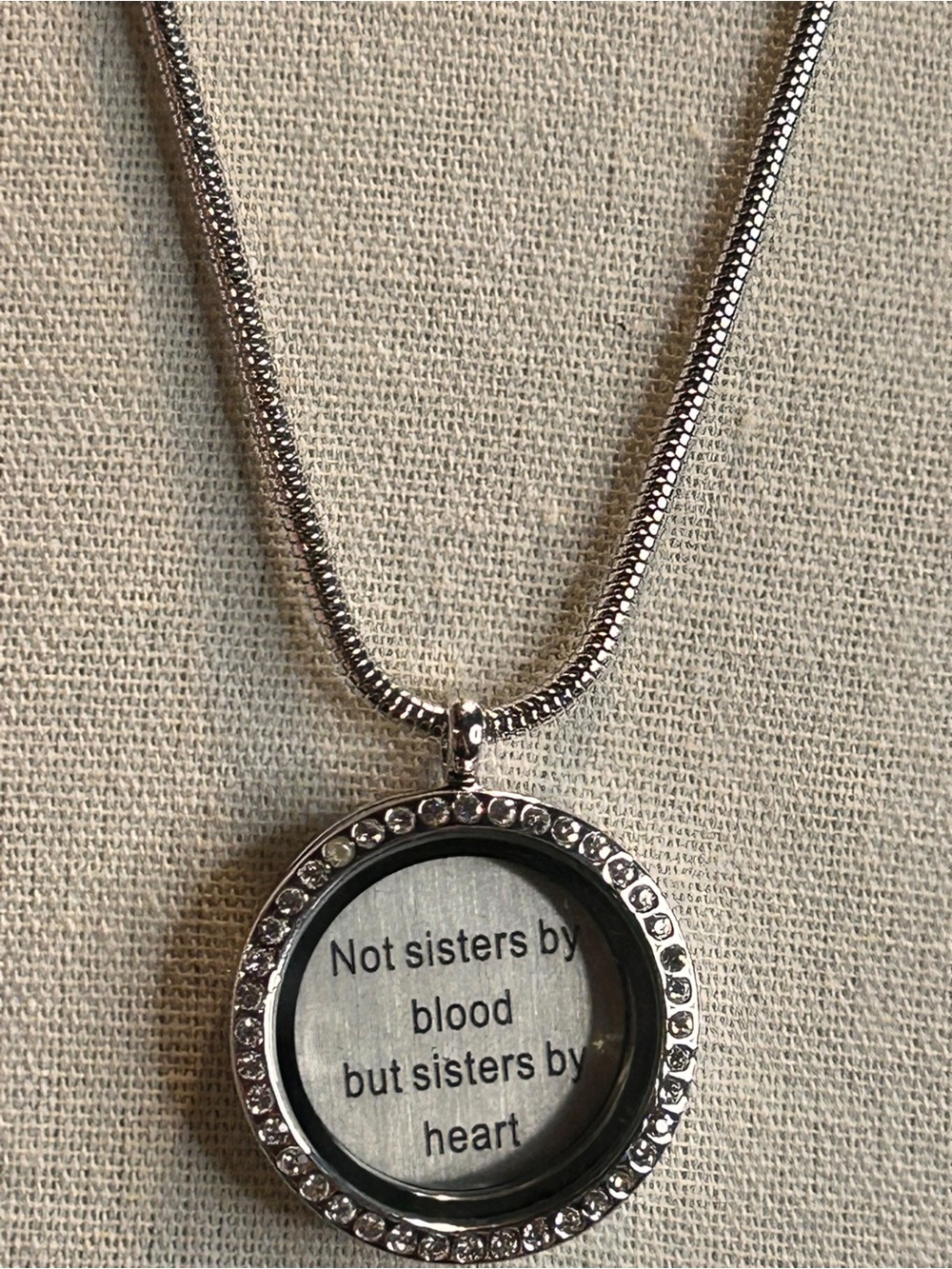 💎 Sister Friendship Floating Locket Necklace with Reversible Message Insert